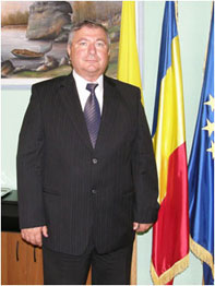 tudor nadrag